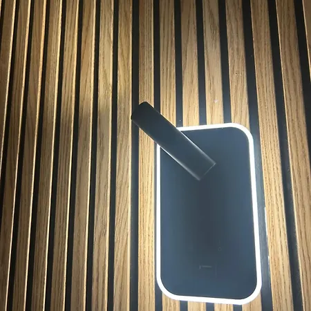 Al Montenegro * 帕雷迪什迪科拉