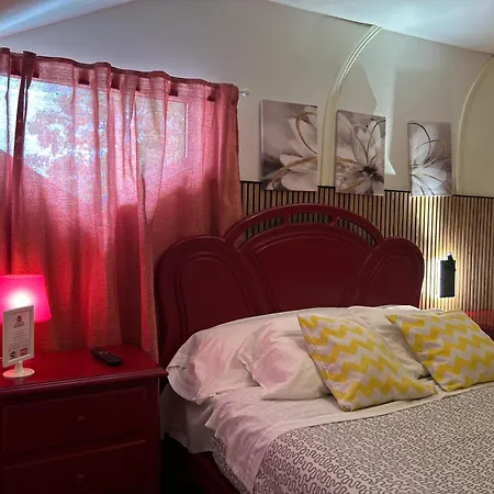 بيت ضيافة Al Montenegro باريديس دي كورا