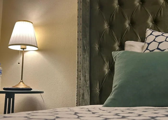 بيت ضيافة Al Montenegro *