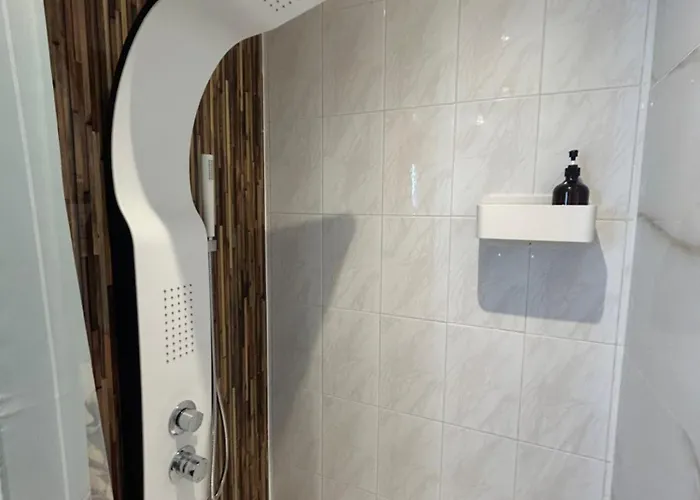 Al Montenegro Paredes de Coura